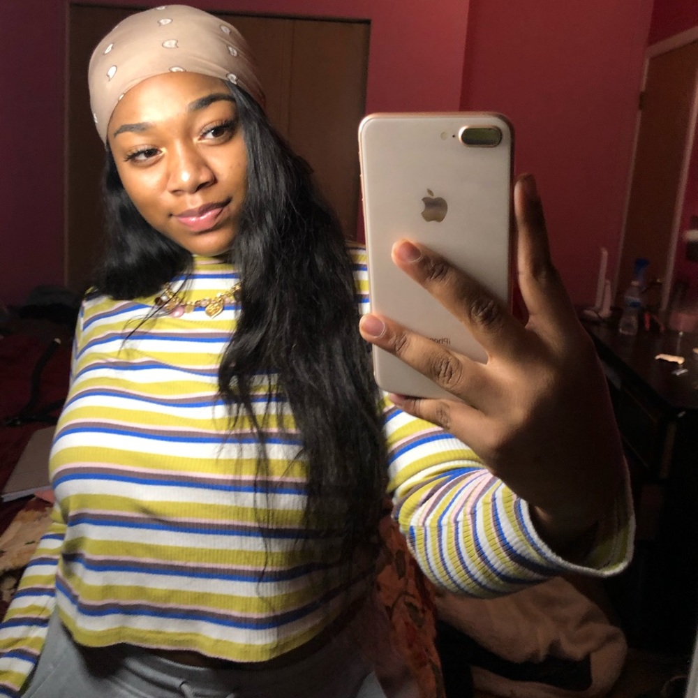 Meet your Posher, Lauren